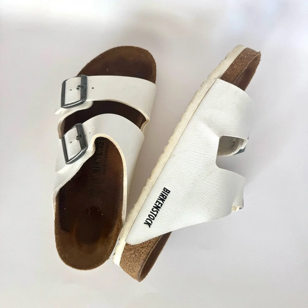 Birkenstock - Arizona Two-Strap Birko-Flor Sandals - Size 39 - EUC